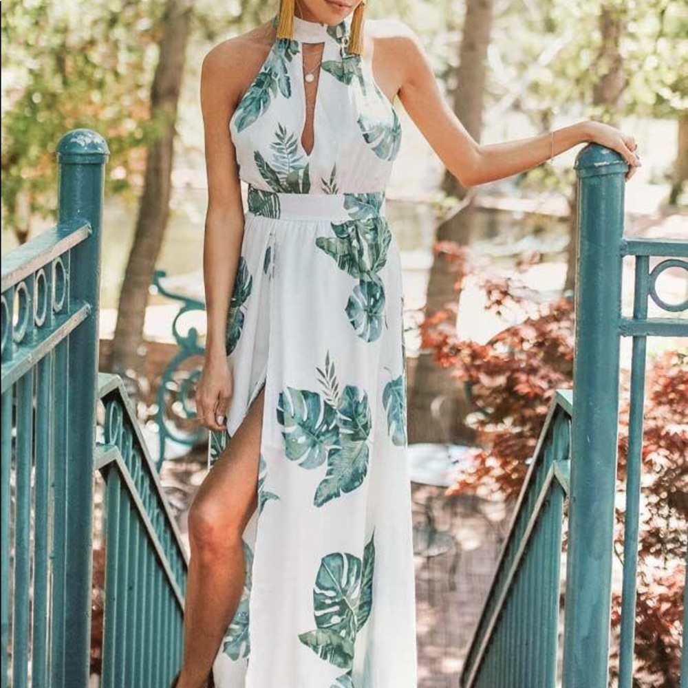 Monstera leaves tropical dress